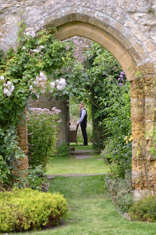 Amberley Castle- A Relais & Chateaux Hotel Exterior photo