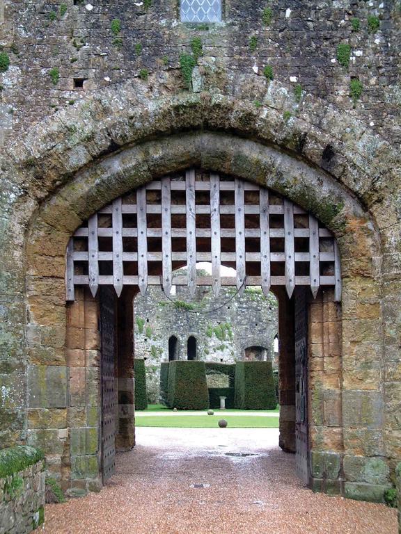 Amberley Castle- A Relais & Chateaux Hotel Exterior photo